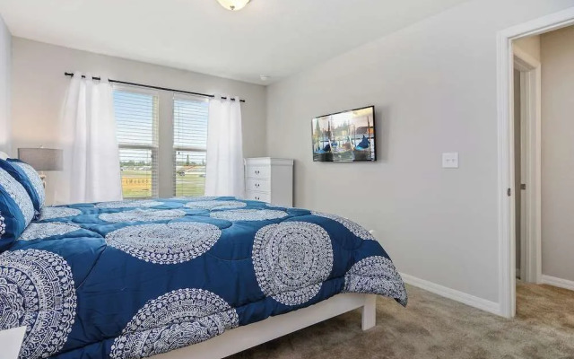 Family Friendly Four Bedrooms 5145