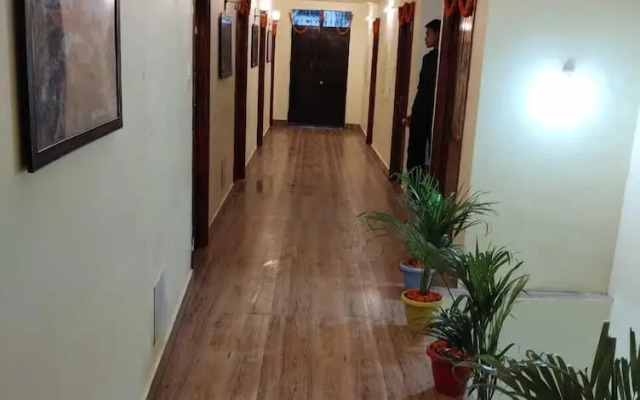Himalayan Haveli Fooding and Lodging