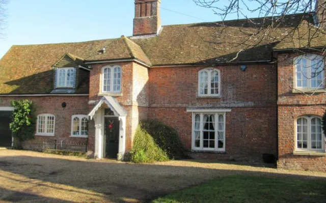 Lee Manor