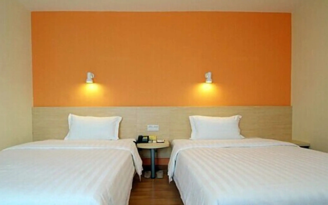 Dulan Siji Hotel – Guest Rooms – Xilinhot