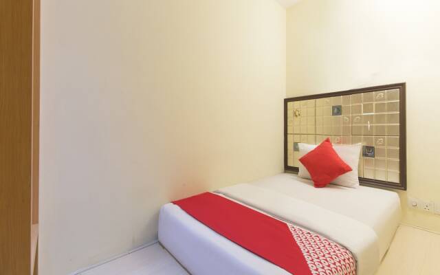 OYO 90894 Hotel Smc I-city