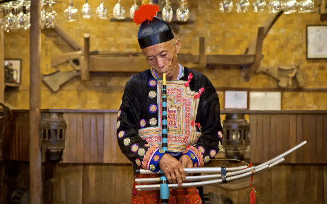 Hmong Hilltribe Lodge