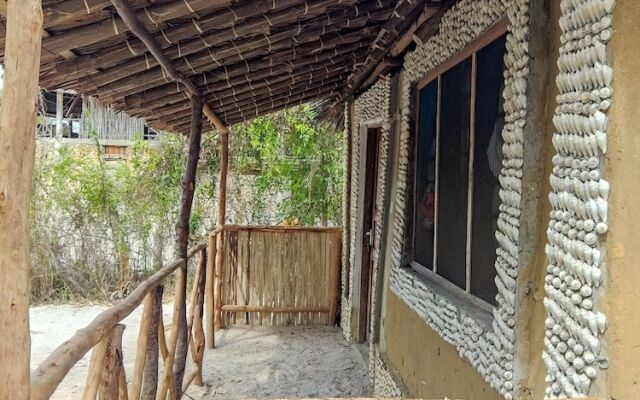 Room in B&B - Mida Creek Eco Camp 1