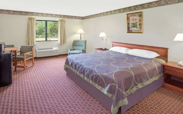 Super 8 Sawyer MI