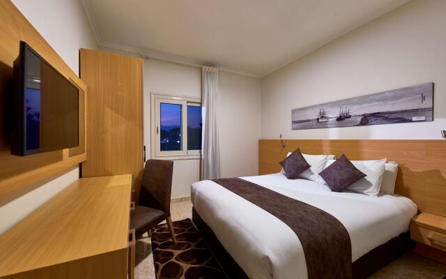 Mercure Ismailia Forsan Island Hotel
