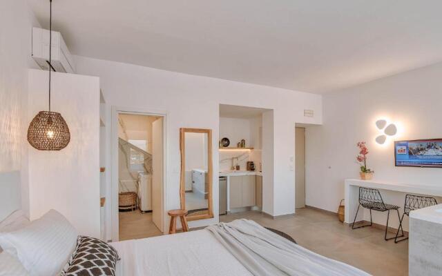 Nautica Suites-Superior Seaview suite with jacuzzi