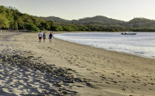 CC Beach Front Papagayo All Inclusive