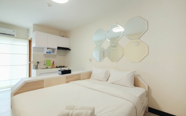 Homey and Comfy Studio Cinere Resort Apartment