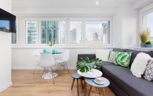 Deluxe Studio Warsaw by Renters