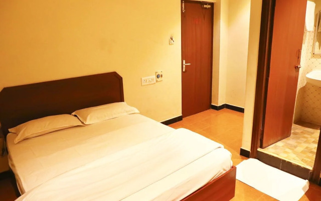 Deluxe Hotel