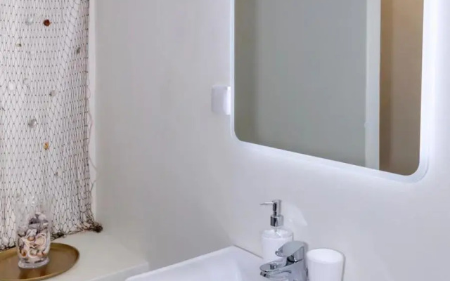 BLUE and WHITE apartment vipgreece