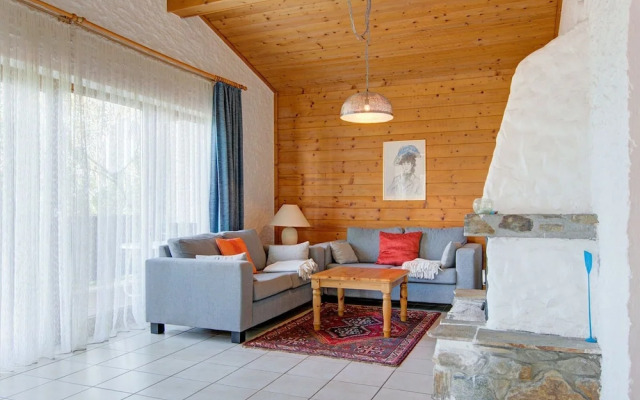 Chalet in Iselsberg-stronach Near Ski-lift