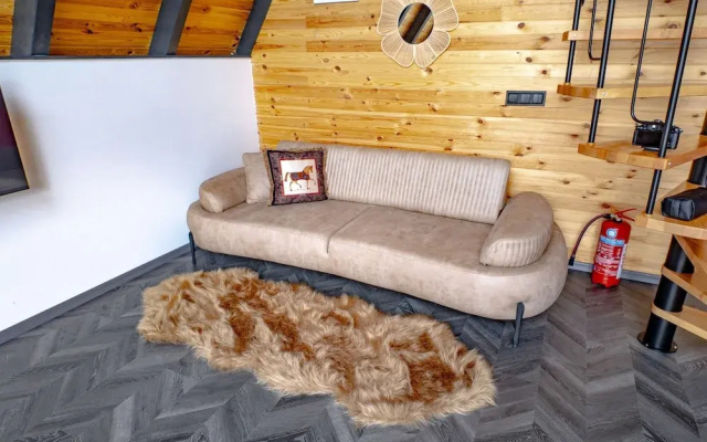 Beloris BUNGALOV