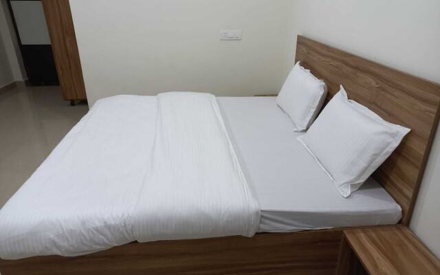 Tirath Hotel - Rishikesh - Uttrakhand