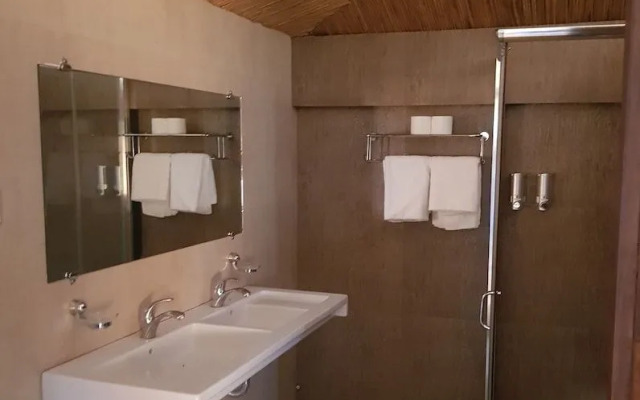GAP Plaza Hotel