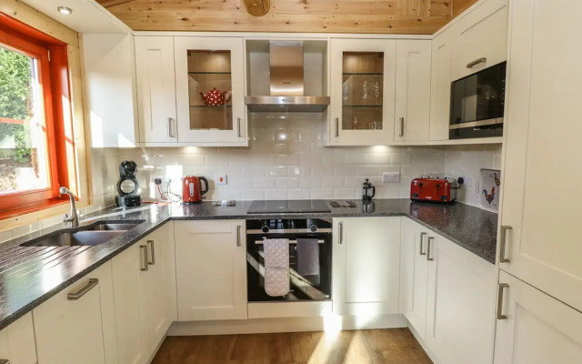 Holly Lodge