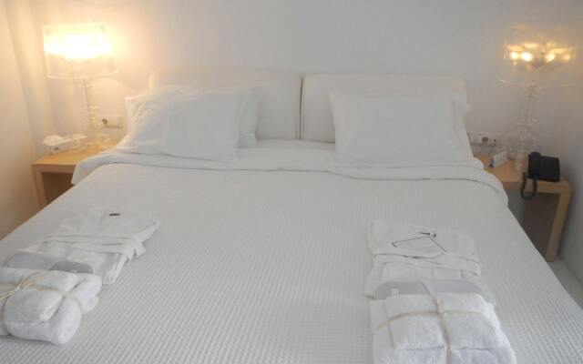 Rocabella Santorini Hotel & SPA