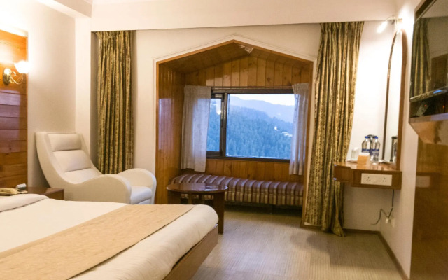 Royal Jardin Whistling Pines Resort