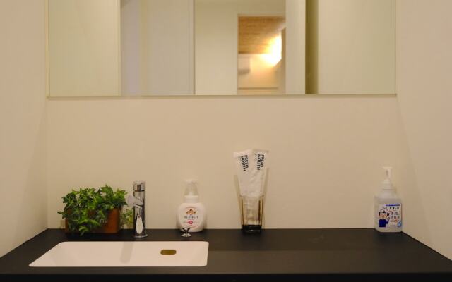 Time Nishikujyo-5mins to station-Mix6ppl