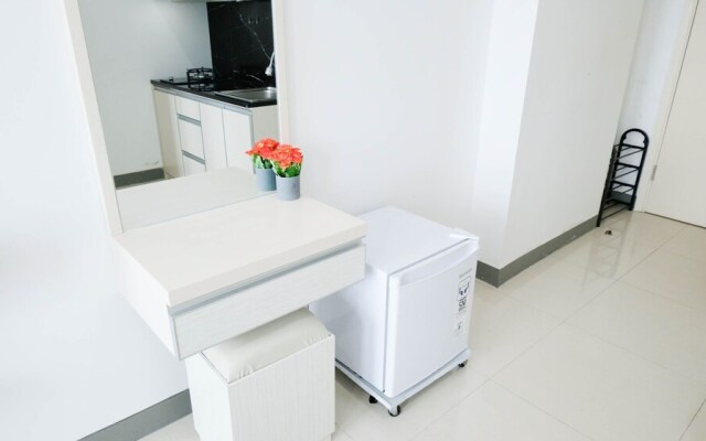 Cozy Living Studio Connected To Mall At Supermall Mansion Apartment