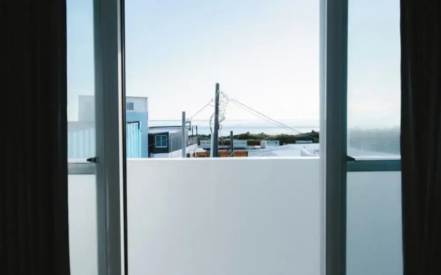 Grand Whale B&B Green Island