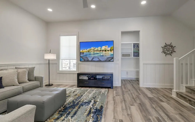 The Great White 306 DAR