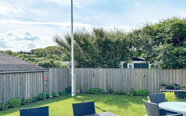 6 Person Holiday Home in Logstor
