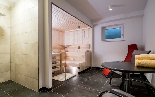 Luxury Chalet in Leogang With a View of the Mountains