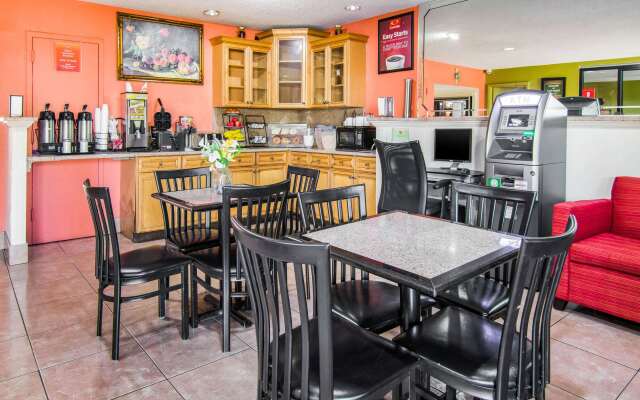 Econo Lodge Atlanta Airport East