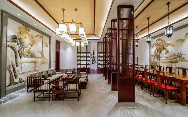 YUN-ZEN Jinling Acrobatics Hotel