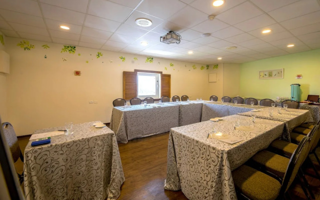 C-Hotel Neve Illan