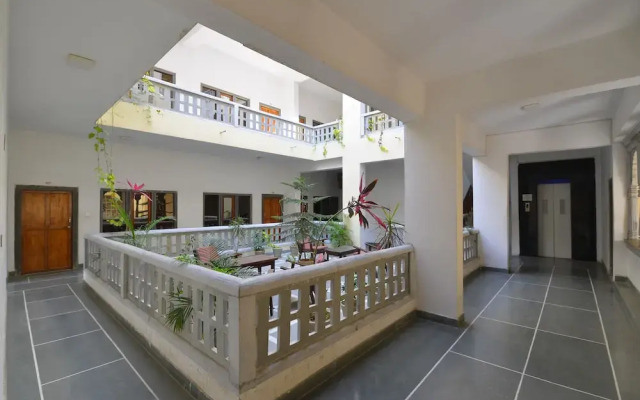 Chandra Prakash Hotel