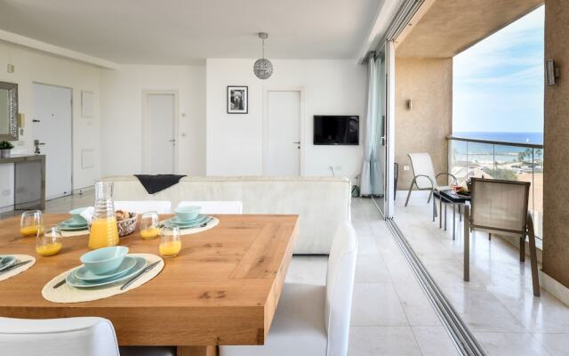 Modern Gem with Stunning Balcony by Sea N Rent