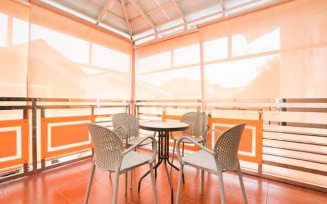 OYO Life 2446 Kost Putri Gubeng Kertajaya