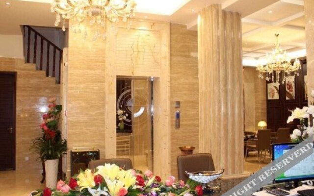 Rich Hotel