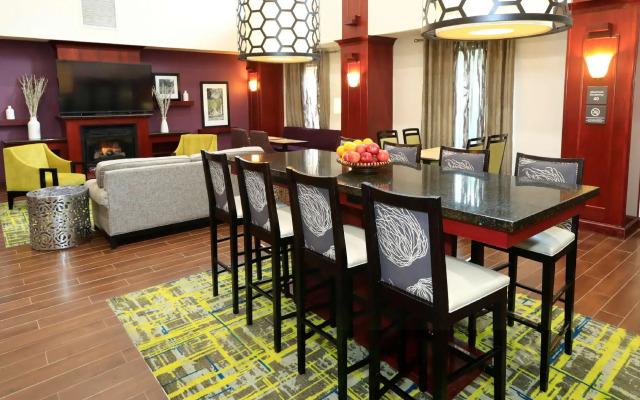 Hampton Inn & Suites Lamar