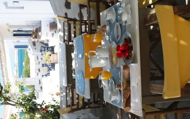 Naoussa Hotel Paros by Booking Kottas