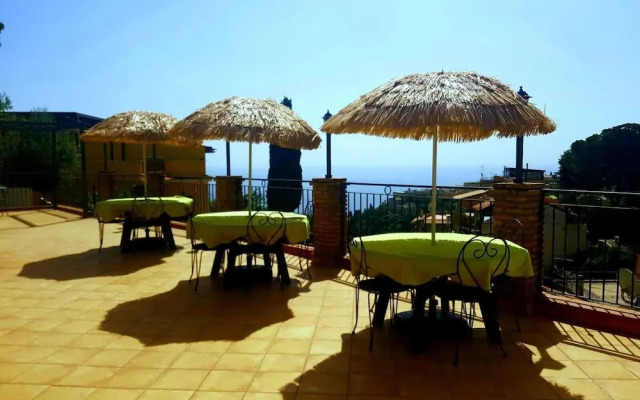 Le Grand soleil Apartments