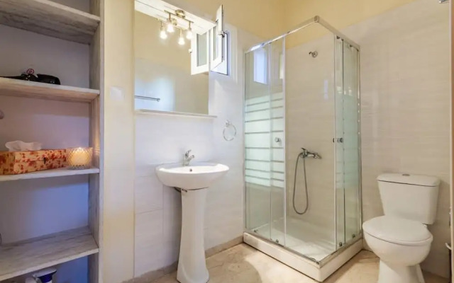 Stylish Seaside Home - Fully Equipped big Terrace