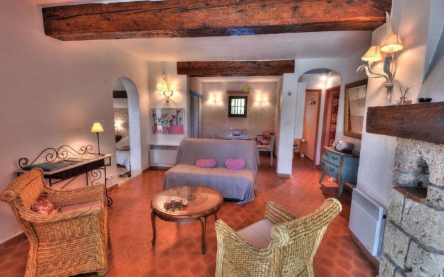 Superb Character House Near the Lovely Village of Tourtour