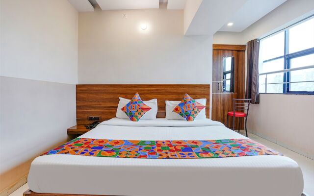 Fabhotel Paradise Inn
