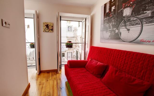 Cozy 1 Bed in the Heart of Alfama w Aircon