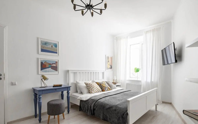 Город Рек на улице Большая Конюшенная 1