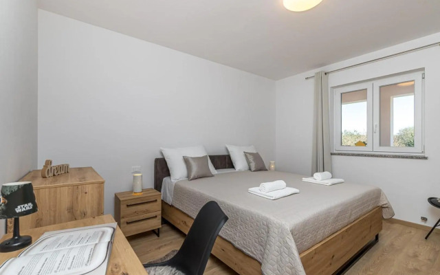 Holiday House Sunset