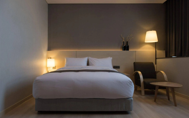 New Donghae Hotel