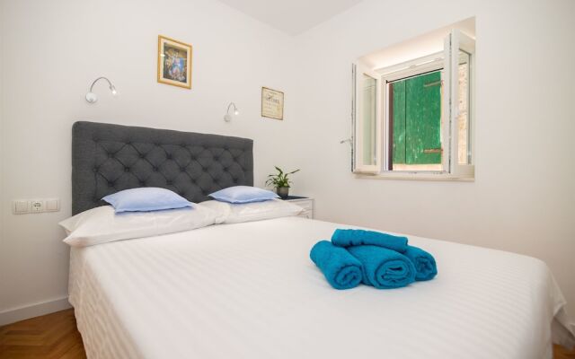 Apartment Petar