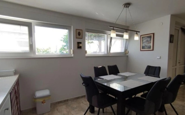 Neven - Economic Apartment Close to sea - A1 Prizemlje