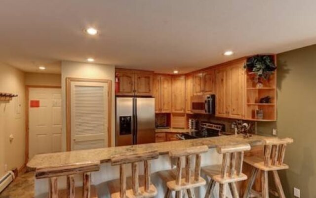 Cinnamon Ridge Condominiums