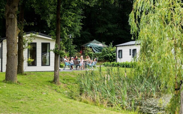 Chalet With Wifi, Within Nature of De Veluwe