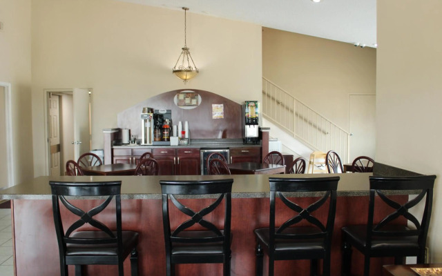 Super 8 By Wyndham Lamar